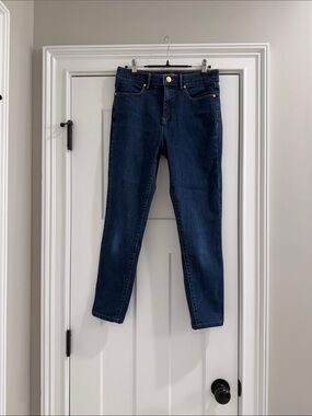Lilly Pulitzer Dark Blue Stretchy Skinny & Comfortable Jeans size 6